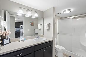 Silver Lake Hideaway Chic 2 Bdr, Dog Friendly!