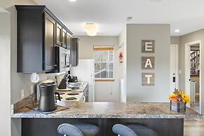 Silver Lake Hideaway Chic 2 Bdr, Dog Friendly!