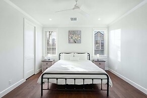 Gated 5 Bedroom Walkable to East Austin