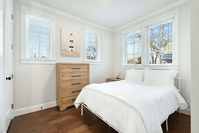 Gated 5 Bedroom Walkable to East Austin