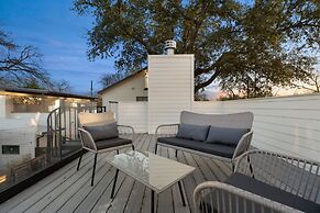 Gated 5 Bedroom Walkable to East Austin