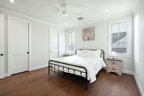 Gated 5 Bedroom Walkable to East Austin