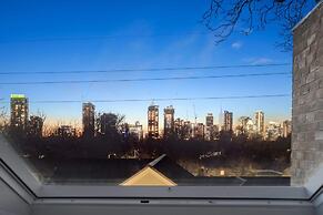 Gated 5 Bedroom Walkable to East Austin