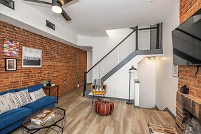 Mansfield Modern Oasis