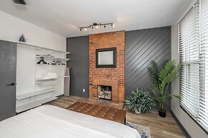 Mansfield Modern Oasis