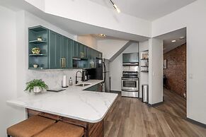 Mansfield Modern Oasis