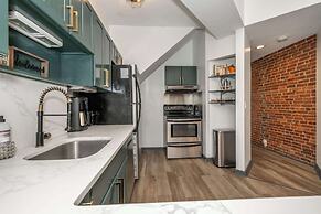 Mansfield Modern Oasis