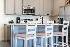 Lafitte's Landing Lakeview Cottage - Lakefront!