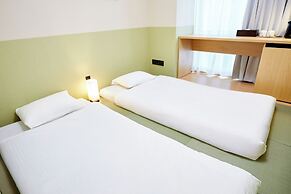 Far East Village Hotel Osaka, Namba South