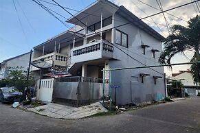 OYO 93865 Dv Homestay Syariah Kupang