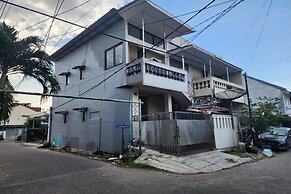 OYO 93865 Dv Homestay Syariah Kupang