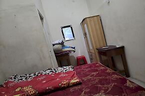 OYO 93865 Dv Homestay Syariah Kupang