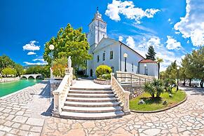 Villa Vilani Spa & Pool