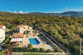 Villa Vilani Spa & Pool