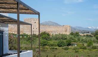 Milos Studios & Beach House