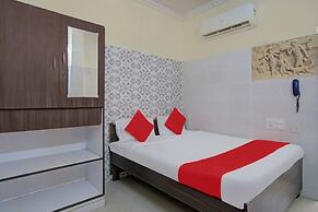 iROOMZ Hotel Sweekar Suites