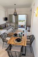 MAEVA Santorini Suites