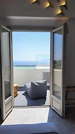 MAEVA Santorini Suites