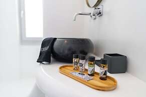 MAEVA Santorini Suites