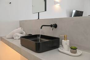 MAEVA Santorini Suites