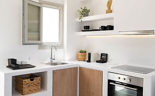 MAEVA Santorini Suites