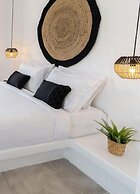 MAEVA Santorini Suites