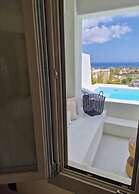 MAEVA Santorini Suites