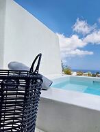 MAEVA Santorini Suites