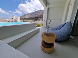 MAEVA Santorini Suites