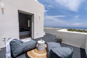 MAEVA Santorini Suites