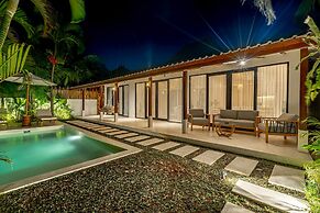 Udara Villa by EVDEkimi