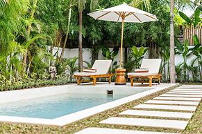 Udara Villa by EVDEkimi