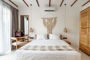 Udara Villa by EVDEkimi