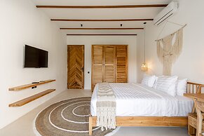 Udara Villa by EVDEkimi