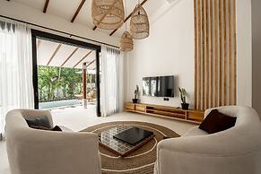 Udara Villa by EVDEkimi