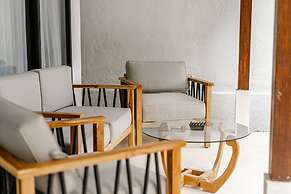 Udara Villa by EVDEkimi