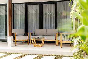 Udara Villa by EVDEkimi