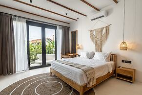 Udara Villa by EVDEkimi