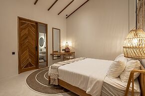 Udara Villa by EVDEkimi