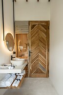 Udara Villa by EVDEkimi