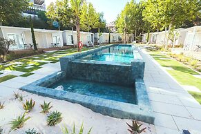 Costa del Sol Glamping Village Fuengirola