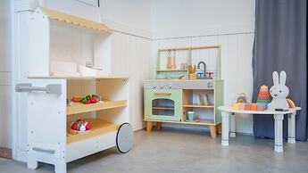 Jeju Hi Mom Kids Family Pension Silver