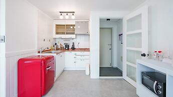 Jeju Hi Mom Kids Family Pension Silver