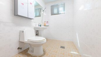 Danyang Dangdangi Dog Pension Black