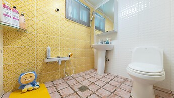 Danyang Dangdangi Dog Pension Black