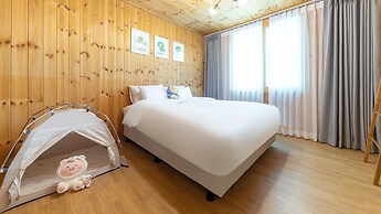 Danyang Dangdangi Dog Pension Black