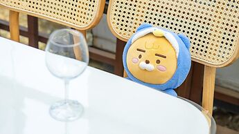 Danyang Dangdangi Dog Pension Black