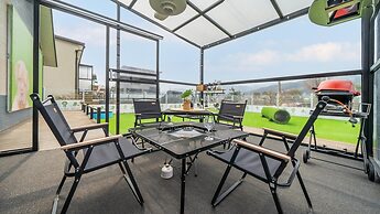 Gapyeong Dangdangi Pet Pension Green