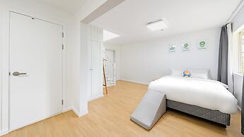 Gapyeong Dangdangi Pet Pension Green