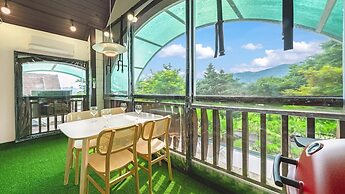 Gapyeong Dangdangi Pet Pension Green